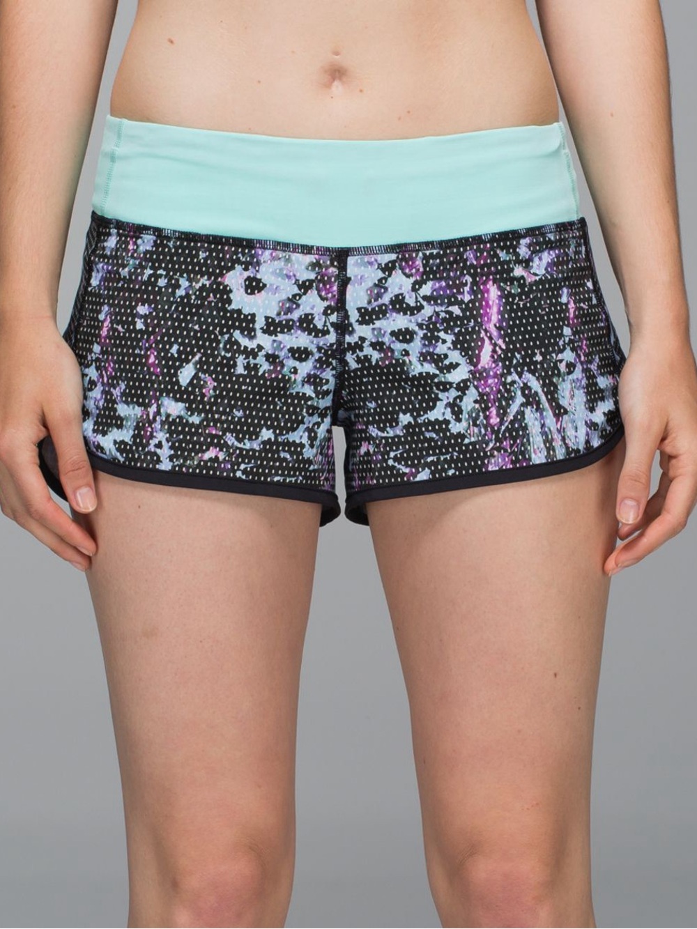 Lululemon Run: Speed Short in Floral Sport Tranquil Blue Multi / Black